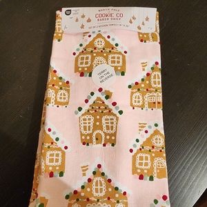 Nwt. Pink gingerbread house kitchen towels.